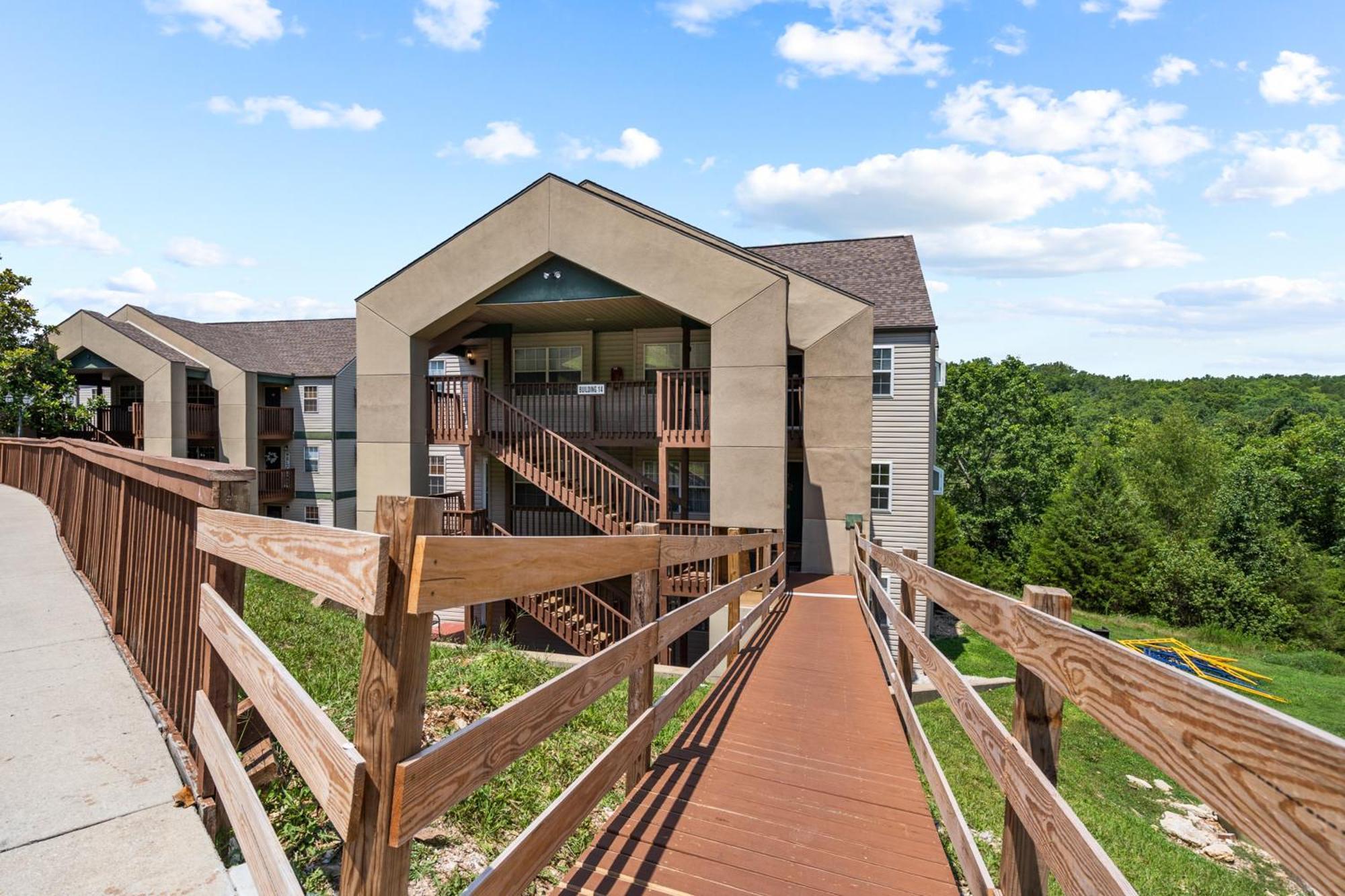 Woodpecker Watchtower Apartment Branson Exterior foto